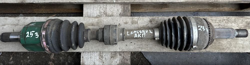 Продам привод левый на Lancer IX 1.6b АКПП 25/25з