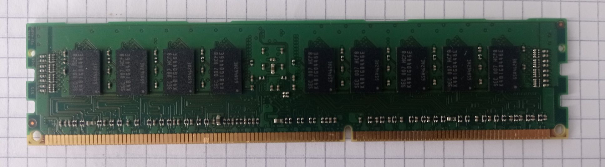 Модуль памяти DDR3 RDIMm 2Gb Samsung (M393B5670EH1-CF8)
Модуль памяти