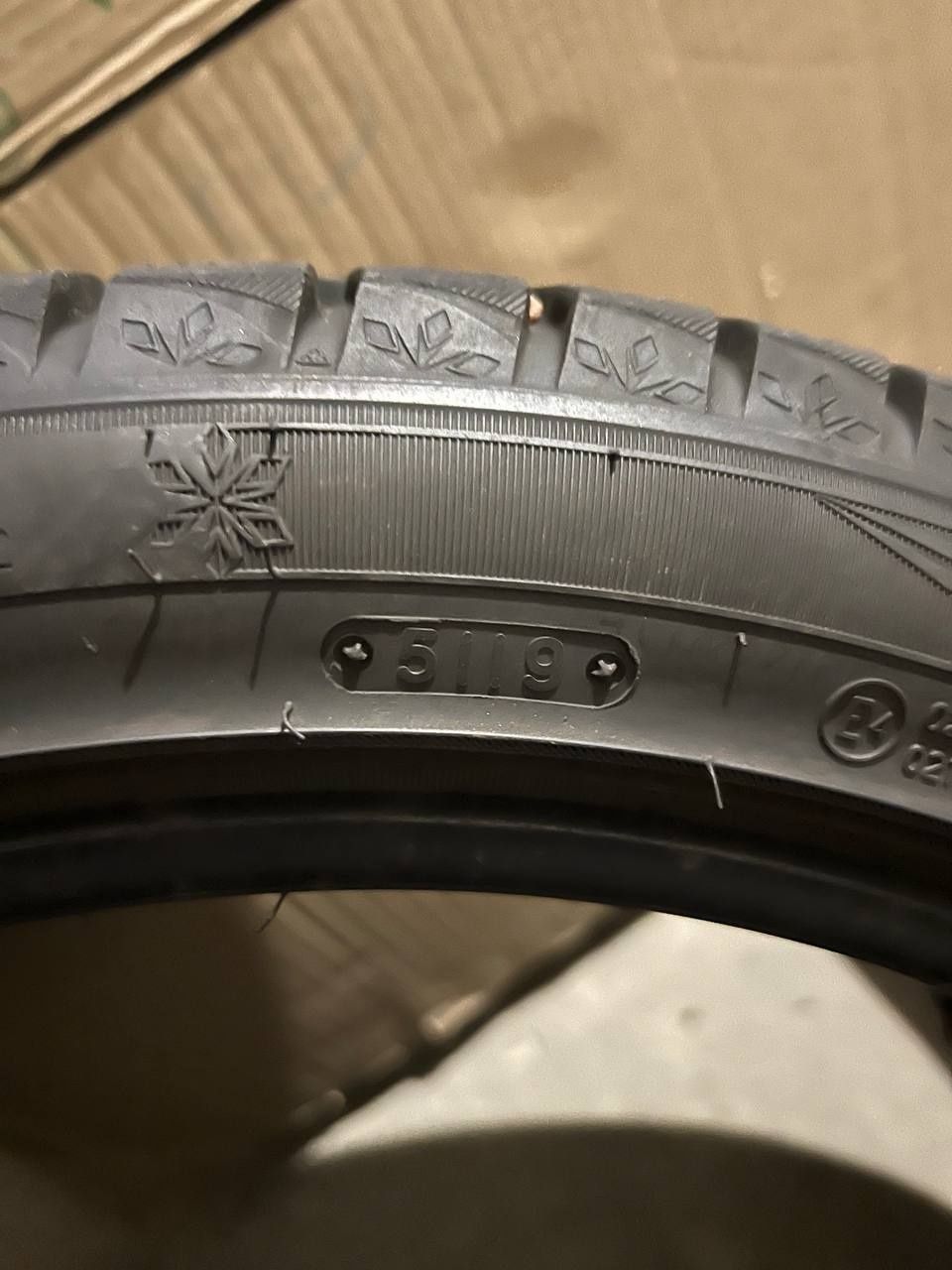 225/45 R19 Triangle PL02