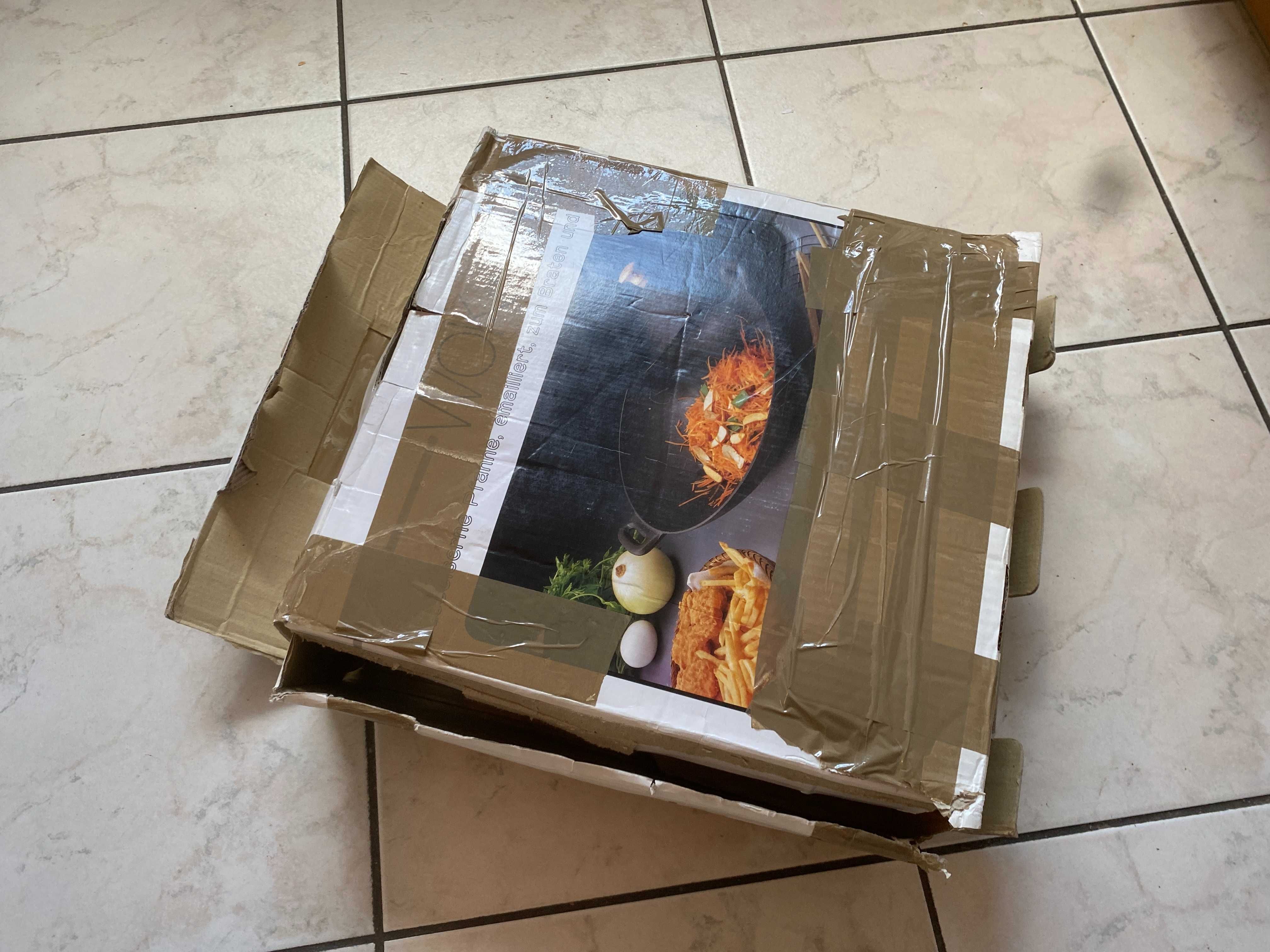 Wok żeliwny 37cm