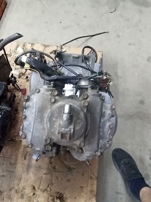 Motor Kawasaki KZ440