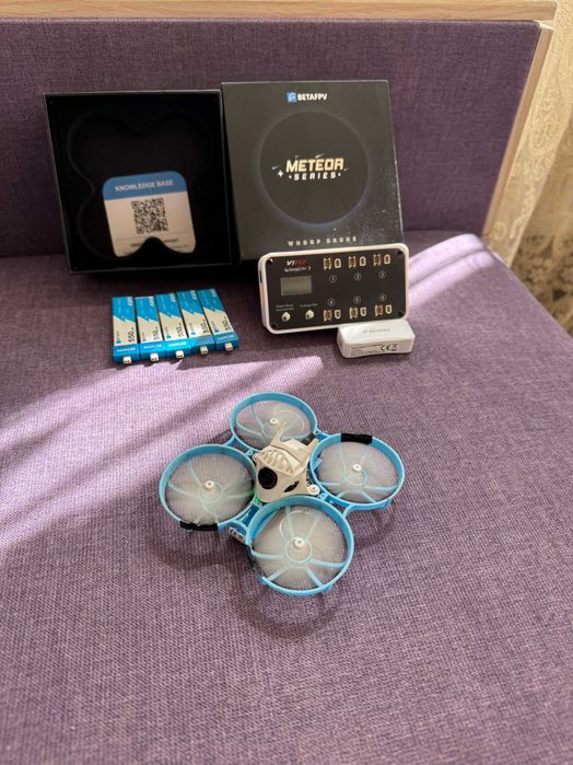 Meteorчик 75 Pro, VIFLY WhoopStor 3, і 4 батки (+ 2 комплектних)