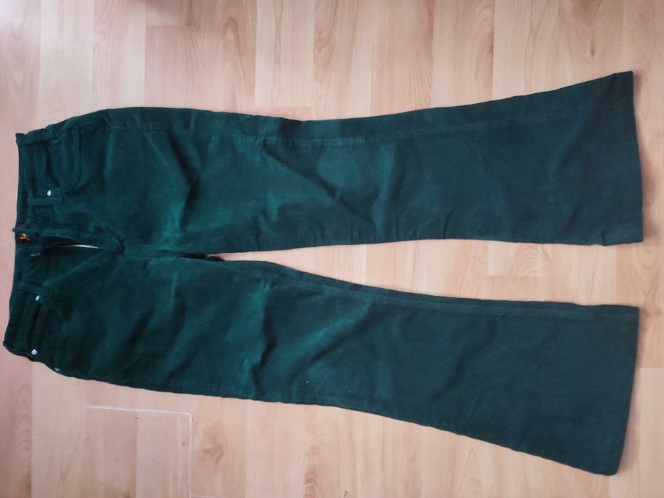 Spodnie damskie sztruksowe dzwony butelka firmy Lee