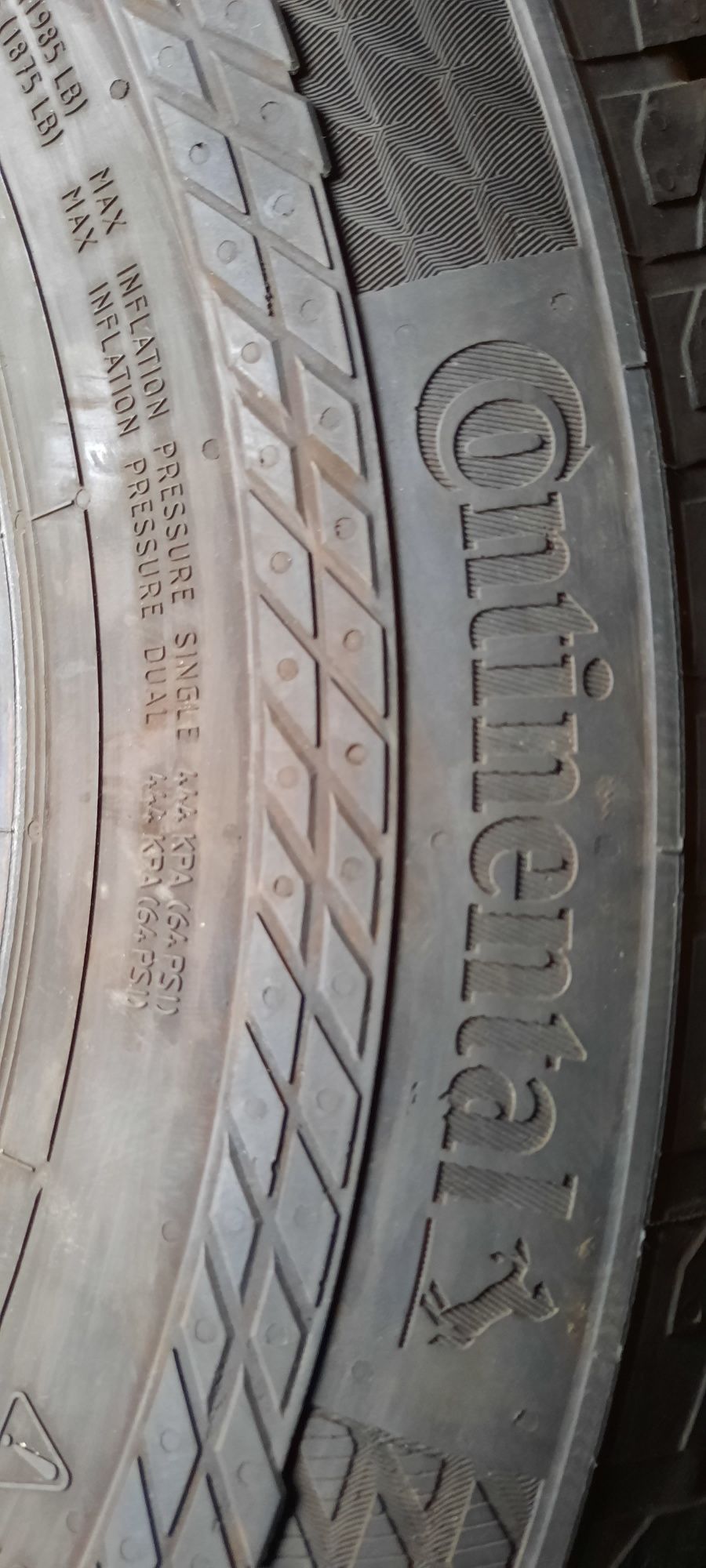 Opona pojedyncza wielosezonowa CONTINENTAL 215/65R15C