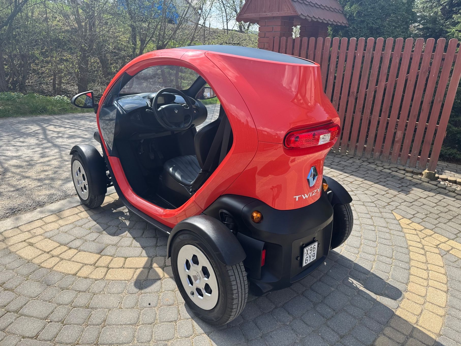 Renault Twizy L6e ! 2 osobowy, AM dowód osobisty karta motorowerowa Twizy 45 !