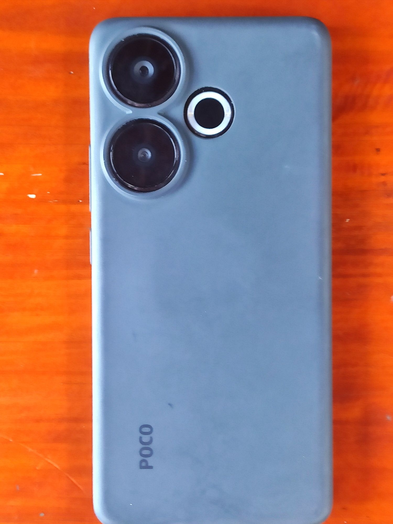 Poco f6 12/512 GB