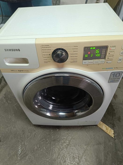 Продам стиралку"Samsung"8кг.