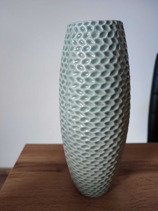 Jarra decorativa de cerâmica de cor verde menta