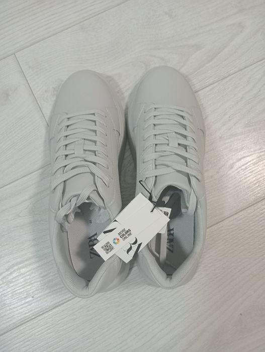 Кеди, кросівки Zara