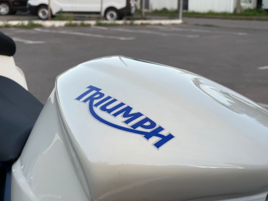 Мотоцикл TRIUMPH Daytona 675