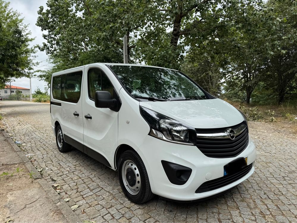 Opel Vivaro 9Lugares  2017 Nacional