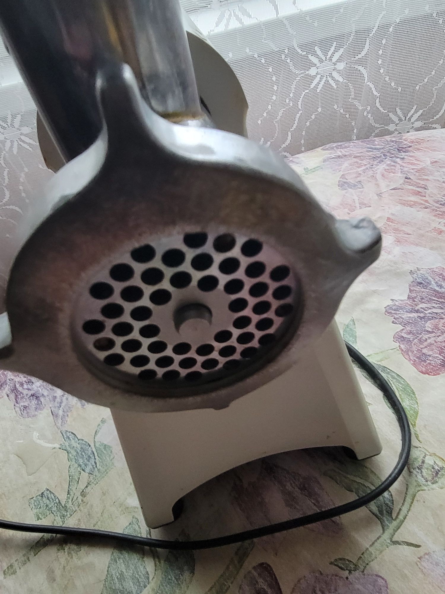 М'ясорубка Braun Power Plus G1300