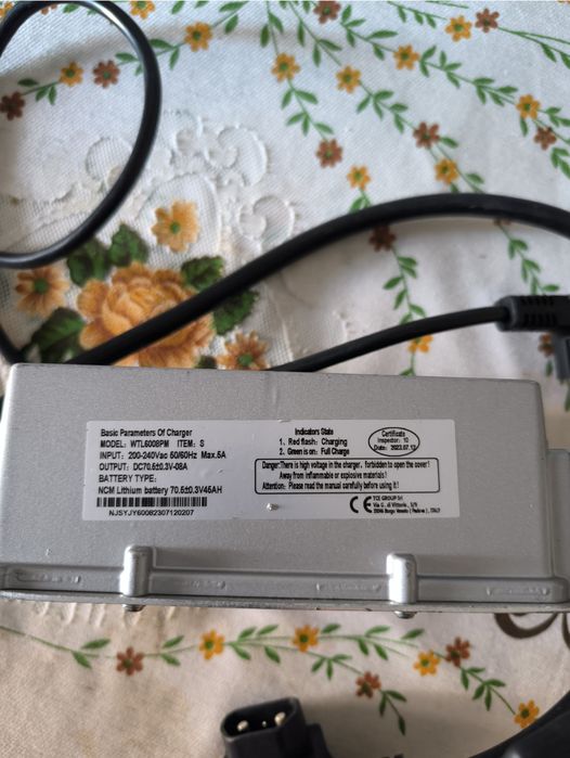 Carregador para moto.