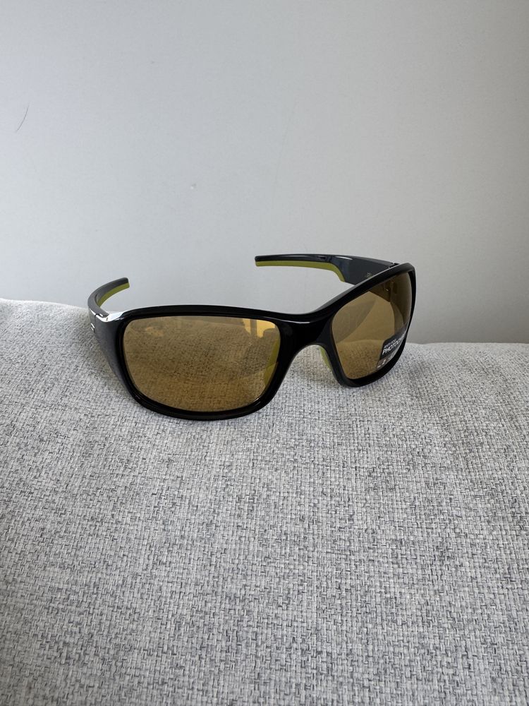 Okulary Julbo Stunt fotochromatyczne Zebra 2-4