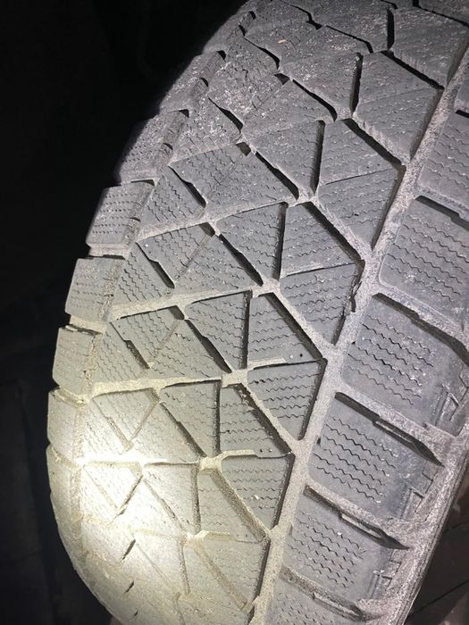 Продам резину в хорошем состоянии