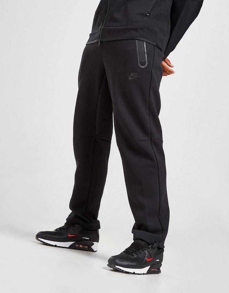(M- średnie) Nike Sportswear Tech Fleece Sweatpants Black DQ4312,-010
