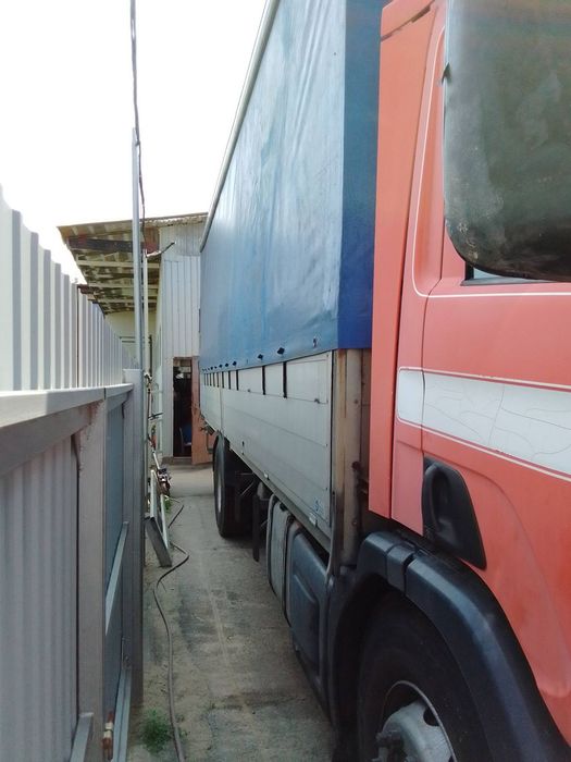 Автомобіль SCANIA