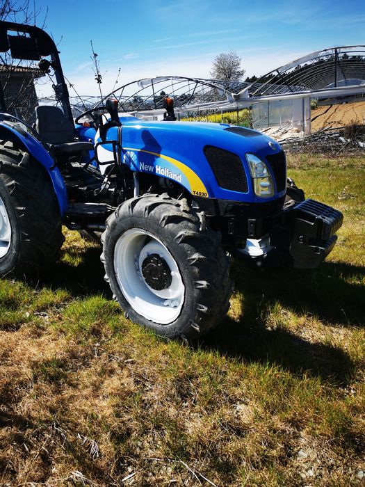 Trator New Holland 75cv