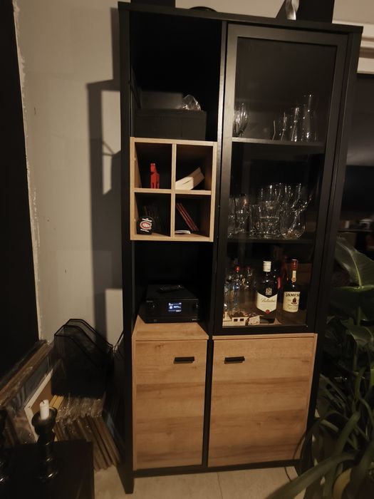 Witryna i RTV w dobrym stanie