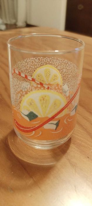 Conjunto de cinco copos 
Zona de Lourinhã e Torres Vedras