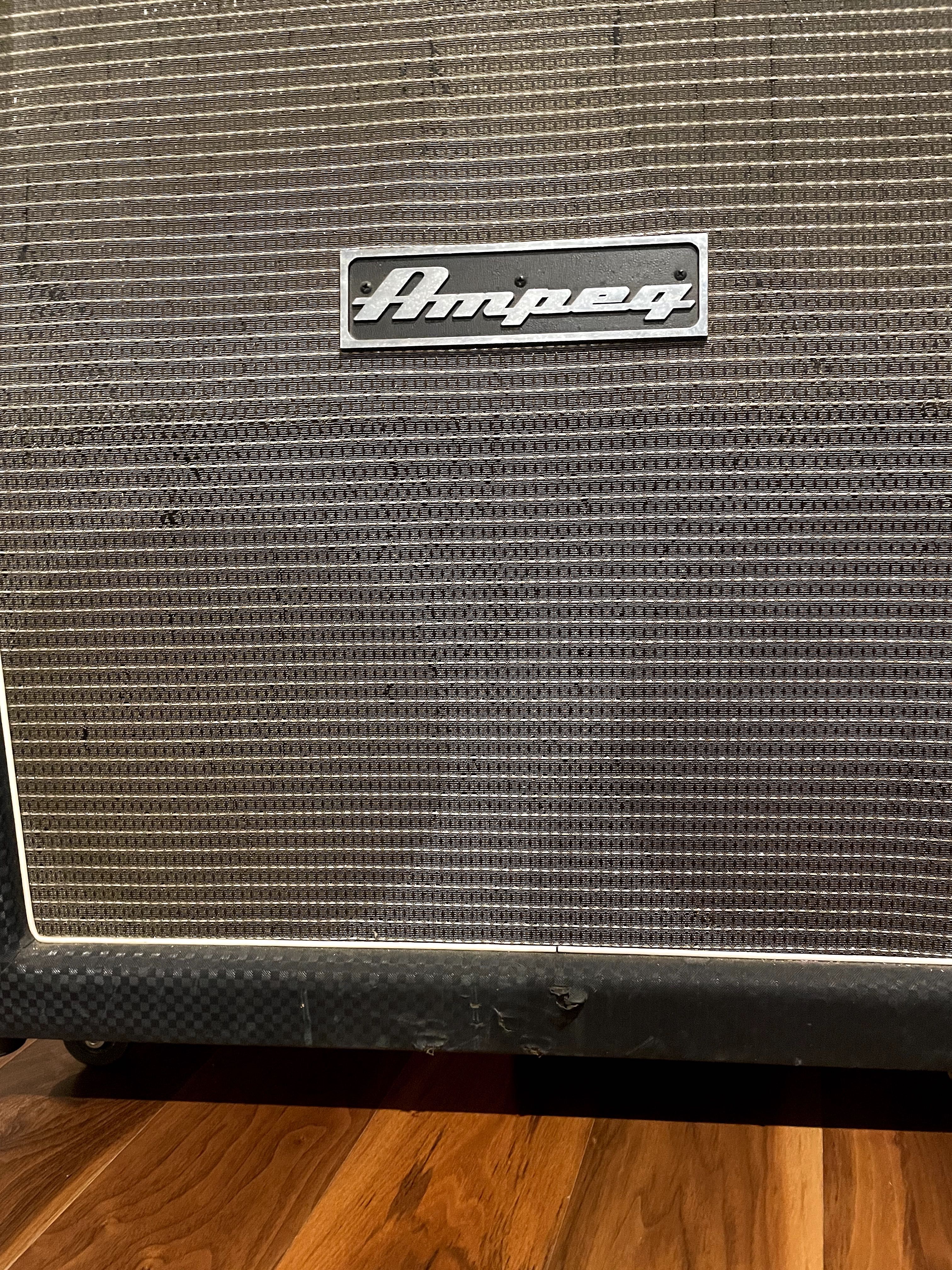 Ampeg - Coluna e Amplificador