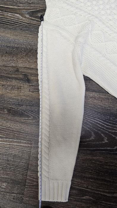 Новий светр молочного кольору на дівчинку р.158-164, р.S