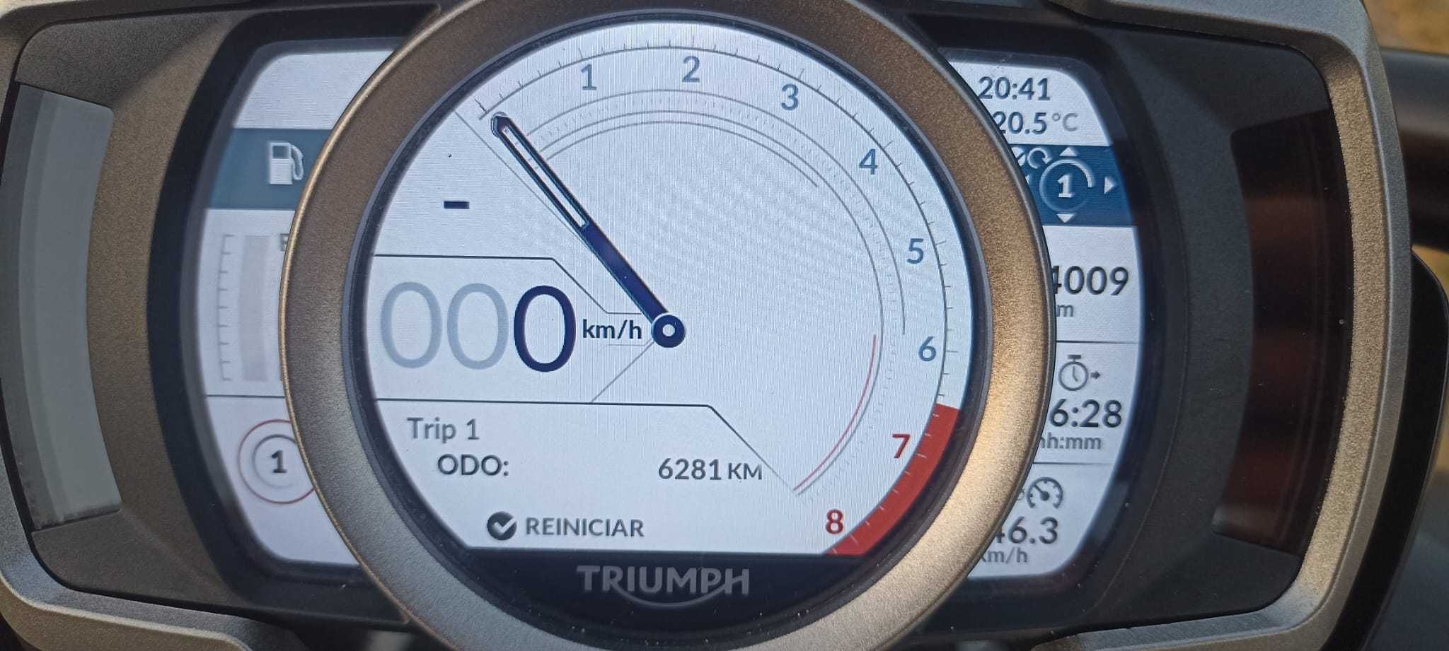 Triumph Rocket 3R Triple Black