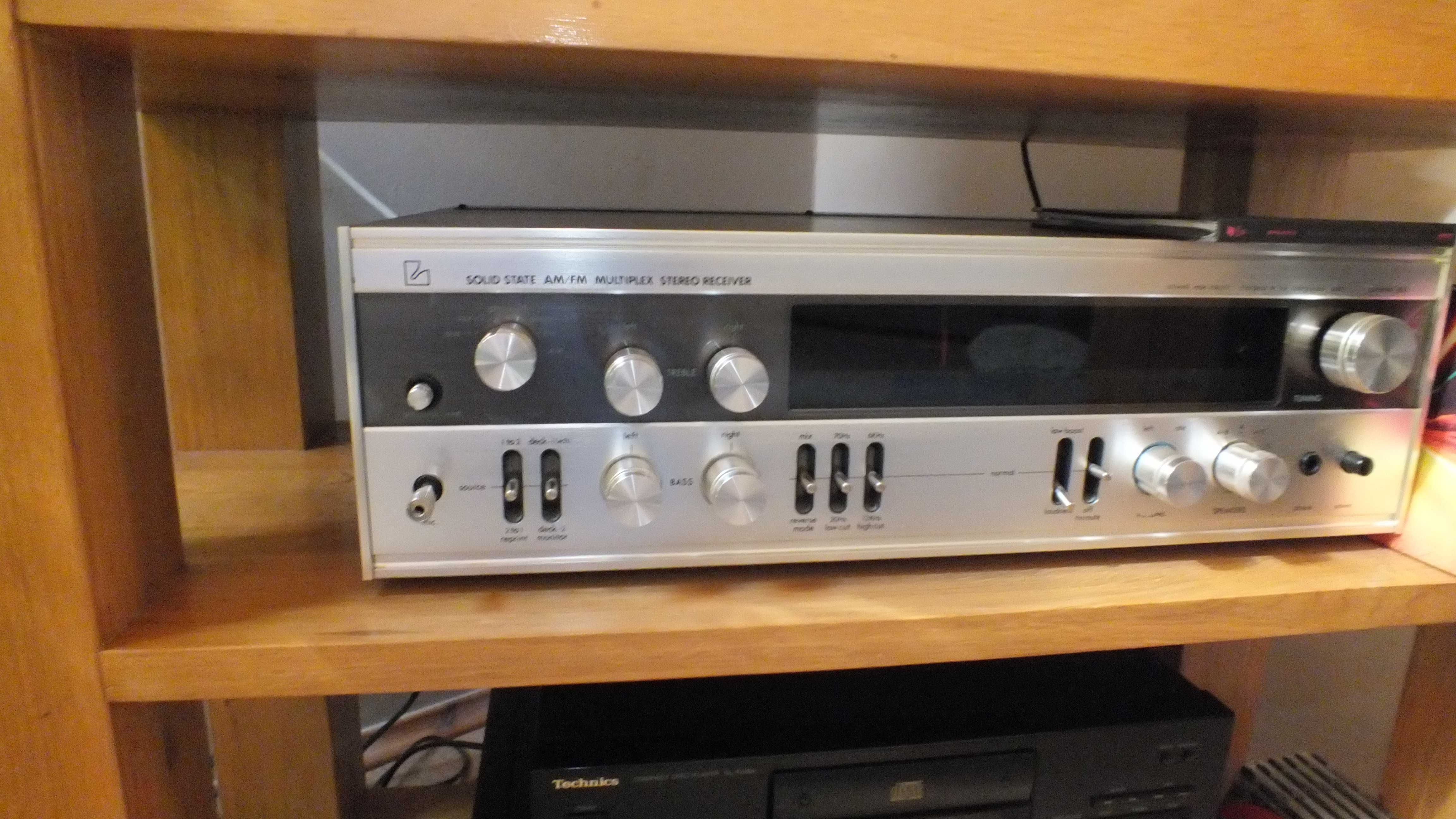 Amplituner Luxman R800