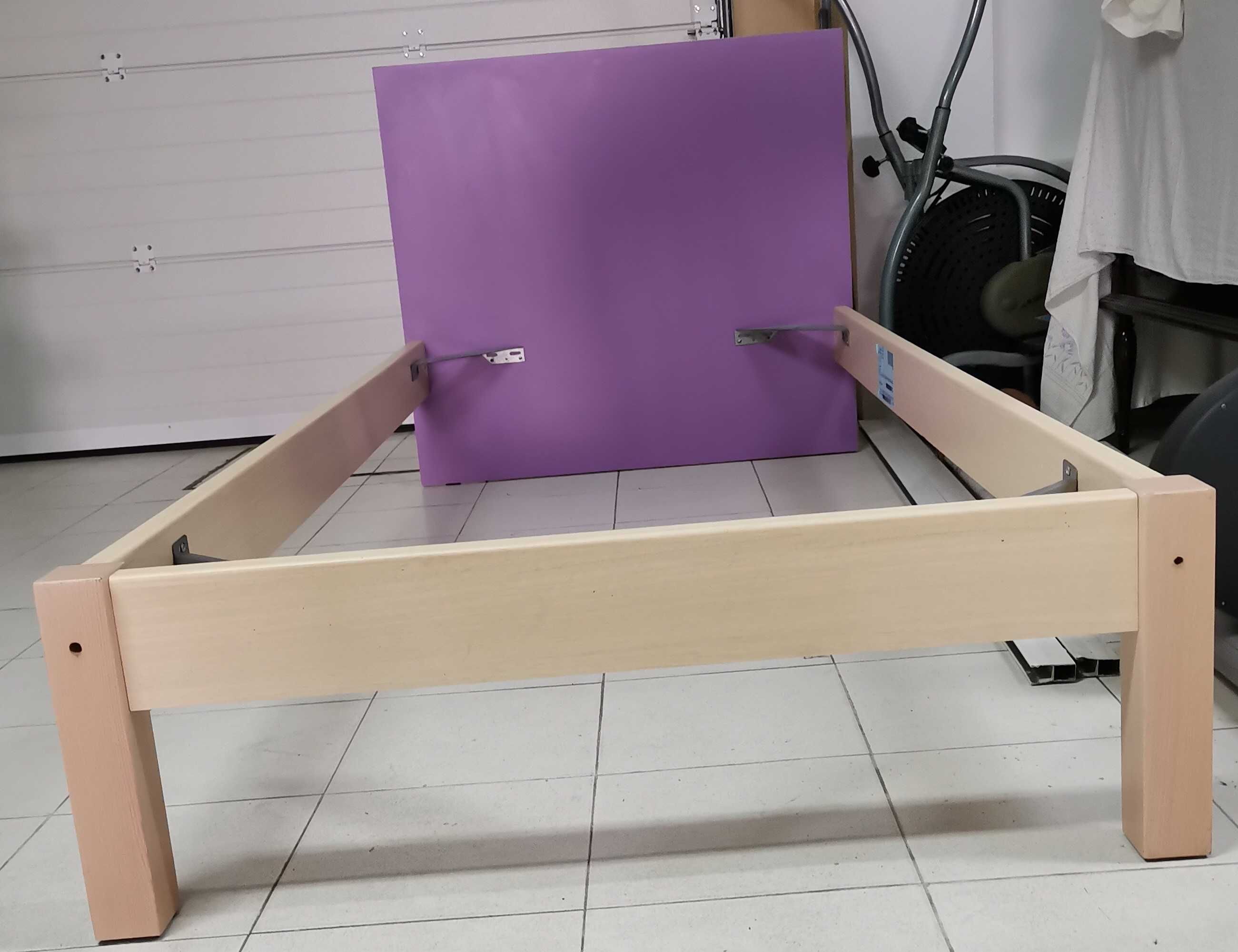Cama com estrado, de menina, nova - Lilás