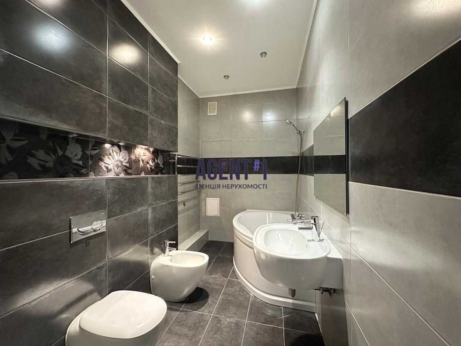 Продаж якісної 3-кімн. квартири ЖК Чайка, вул. Лобановського, 21.