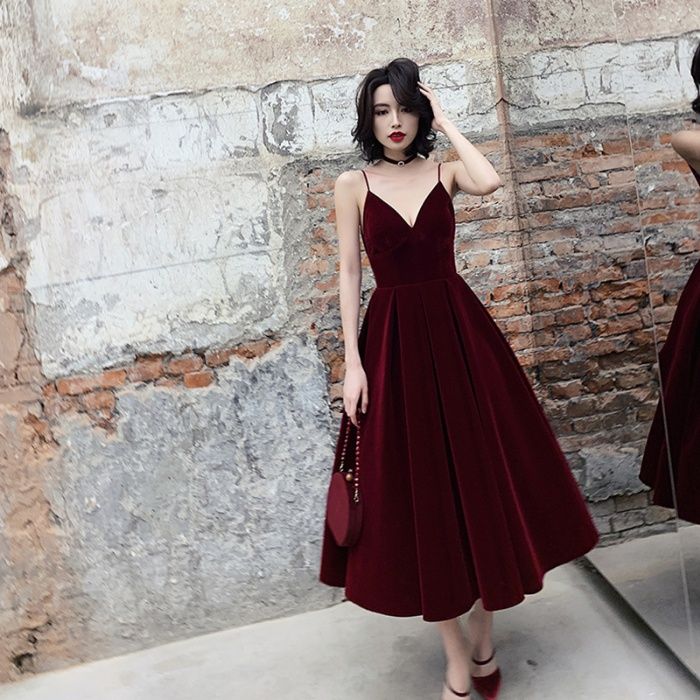 Новое Платье TWOTWINSTYLE с открытой спиной и вырезом размер s 2020