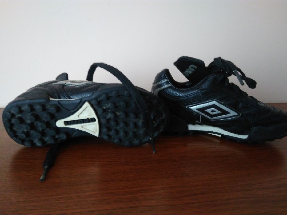 Buty Umbro rozm.26