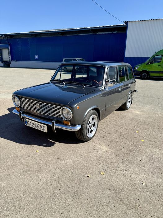 Ретро автомобиль Ваз 2102 1.5 16V Restomod