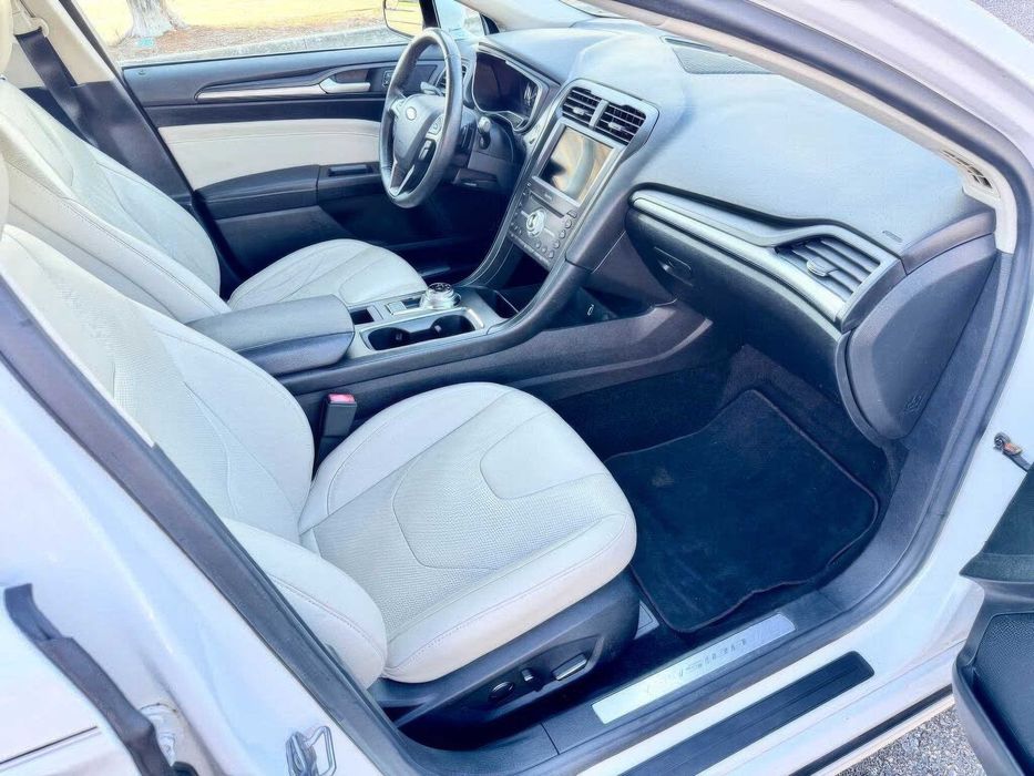 Ford Fusion Titanium      2017