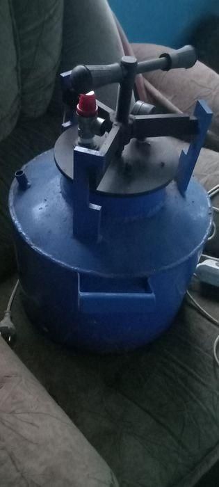 Продам автоклав заводський.