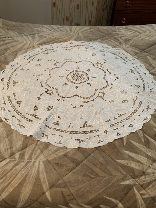 Camilhas de algodão bordadas e renda