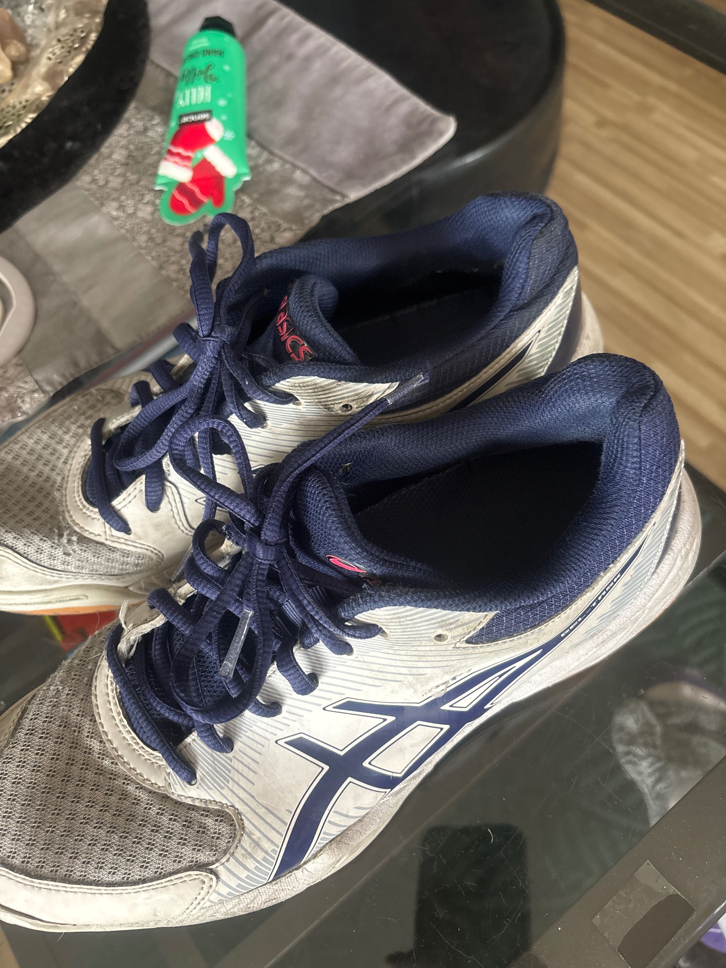 Buty halowe Asics 40,5 do hokeja na trawie