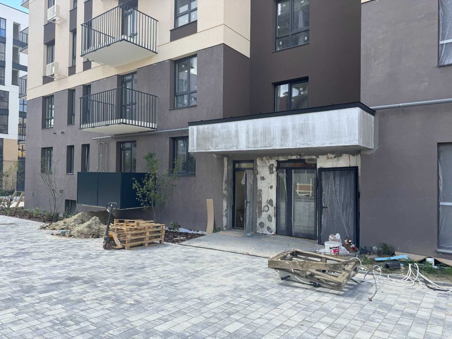 Продаж(Єоселя) 2-кімнатної квартири 53 м2 Пустомити (9км.від Львова)