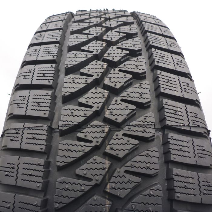 Opona 215/65/16C Bridgestone 215/65/16C 107T Zimowa 2018 Nieużywana