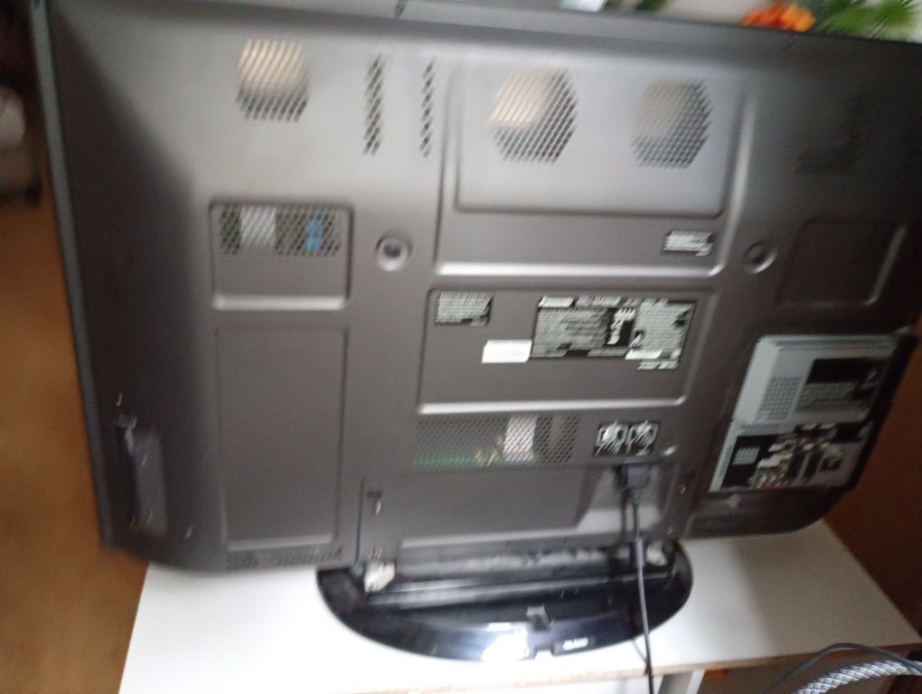 Sprzedam telewizor panasonic tblx0093 42 cale