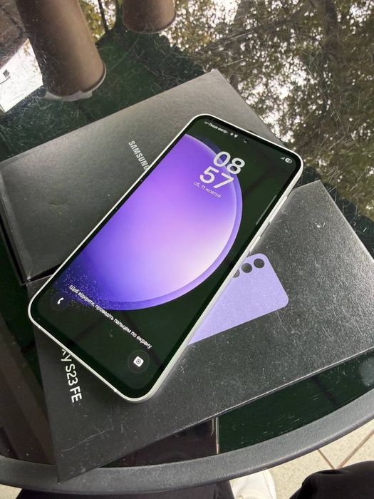 Телефон Samsung S23FE 8/128