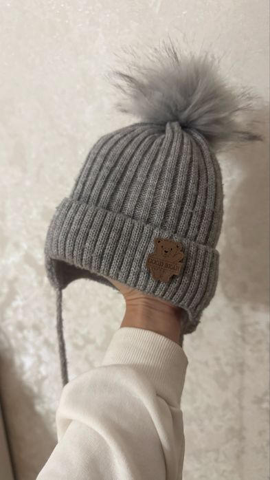 Зимова дитяча  шапка і снуд сірий колір