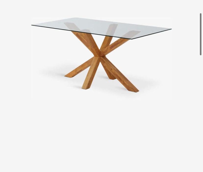 Mesa JSKY e cadeiras