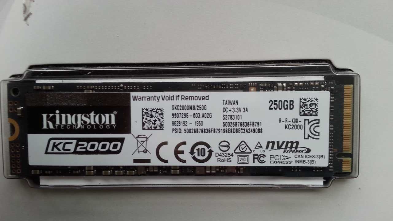 SSD накопитель M.2 Kingston KC2000 250GB-новый