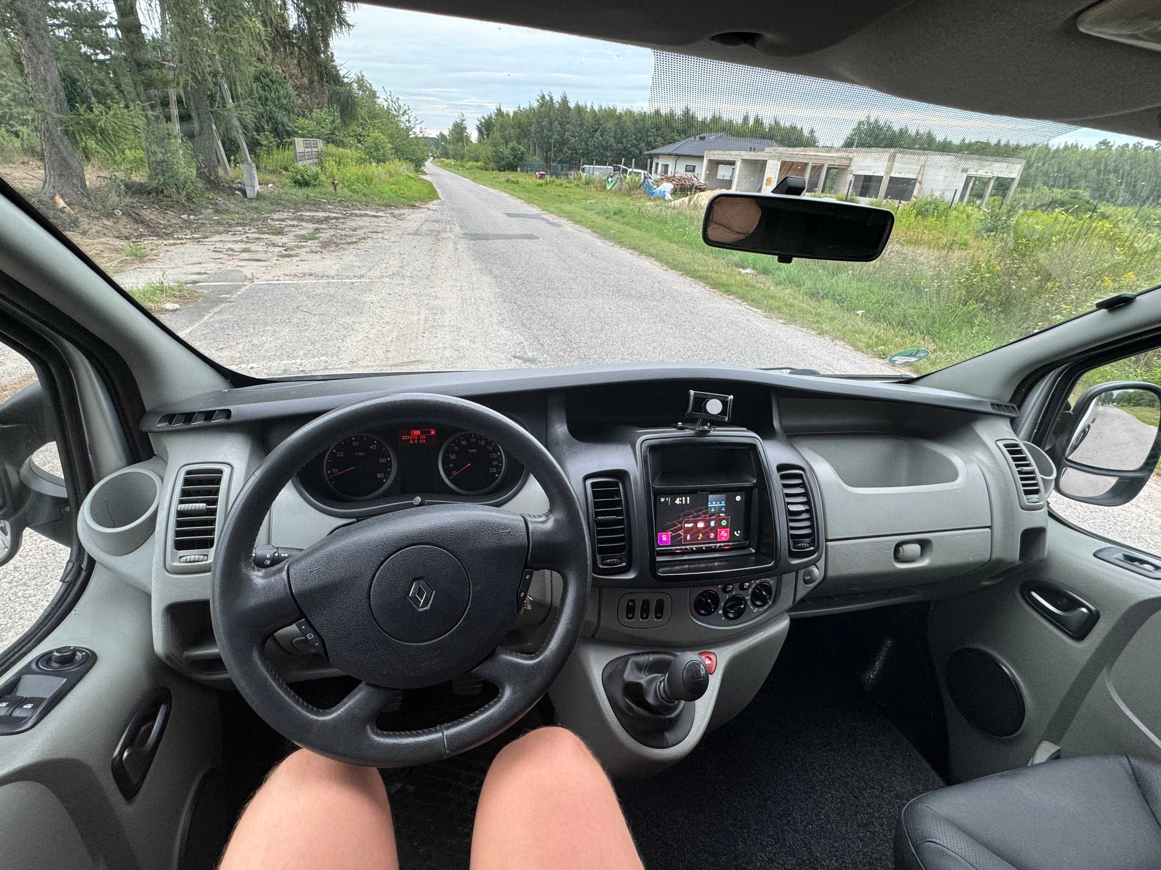 RENAULT TRAFIC techline*L2H1*Brygadówka 5 osób*prywatne auto*klima*2.0