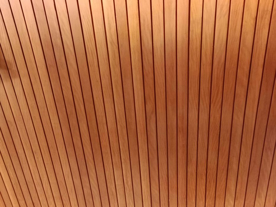 Teto falso em madeira