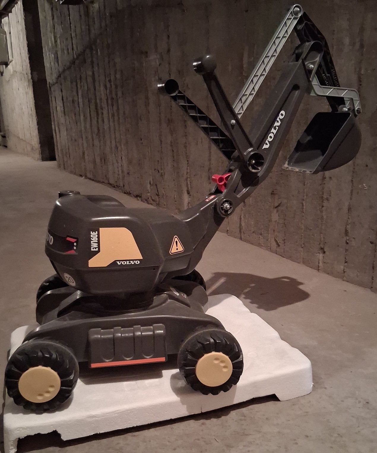 Rolly Toys Volvo koparka samobieżna
