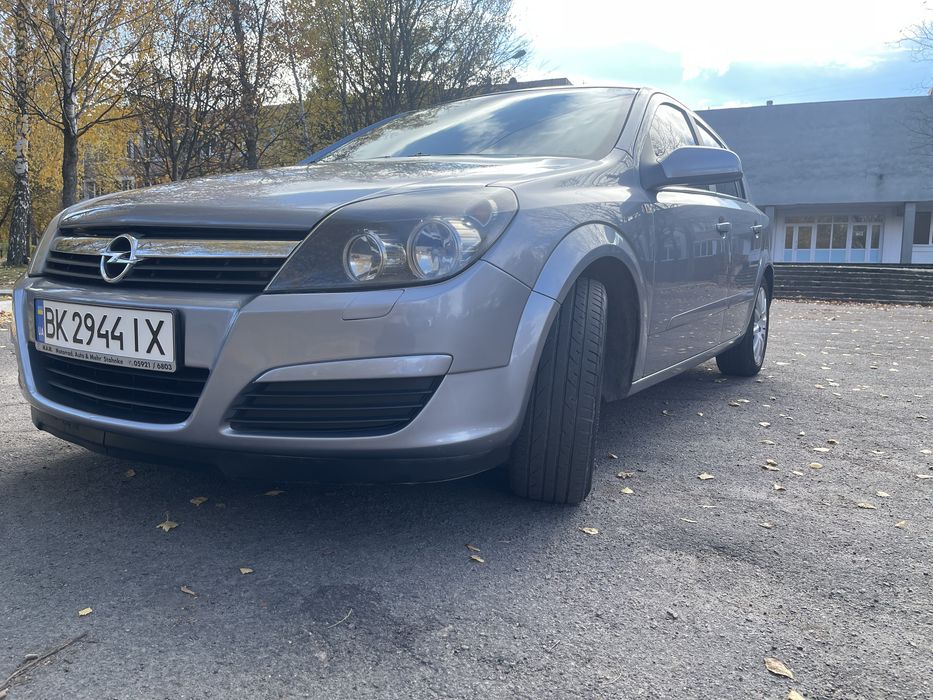 Opel Astra h 1.8 автомат