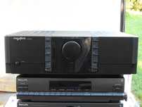 Amplituner Grundig Fine Arts z dużej wieży