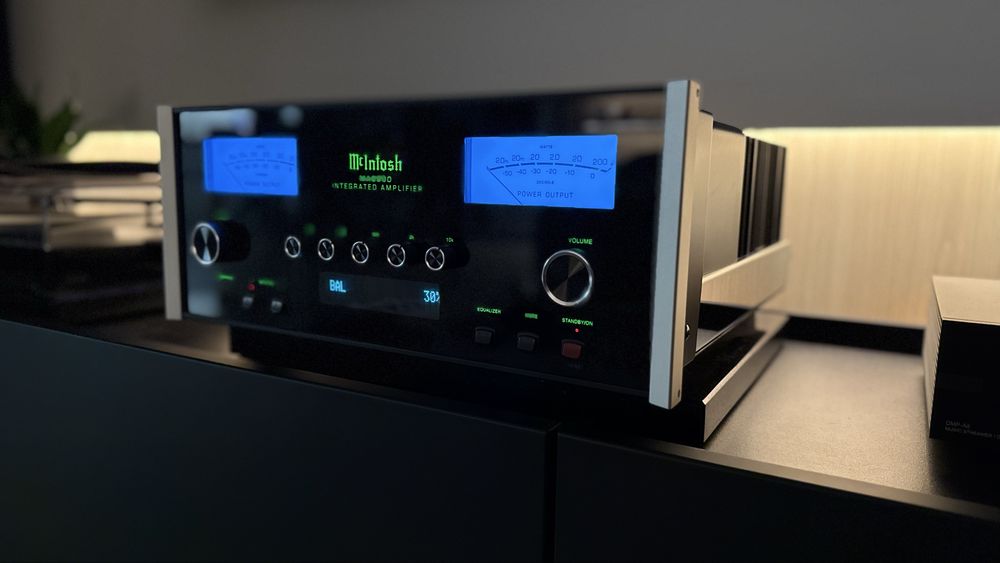 McIntosh MA8900 wzmacniacz zintegrowany - TRANSPORT-